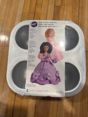 Wilton Mini Wonder Mold Pan